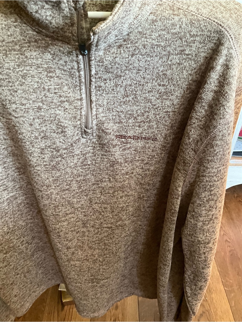 Realtree size 2XL 1/4 zip pullover